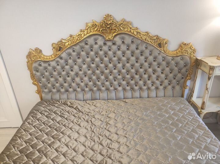 Перетяжка кровати и изголовья на дому