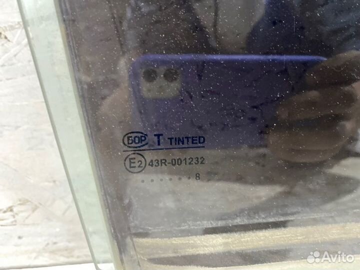 Стекло двери заднее правое Kia Spectra седан S6D