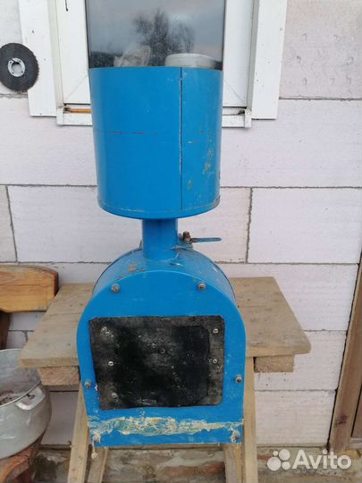 Зернодробилка