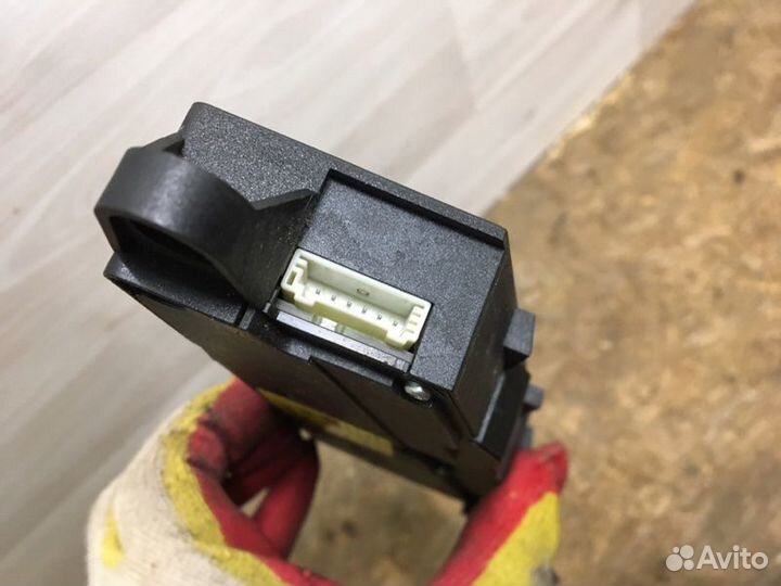 Блок управления сидением передний левый Bmw 535Ix