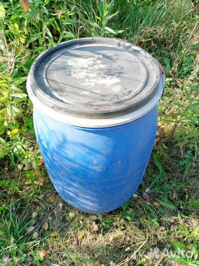 Бочка пластиковая садовая