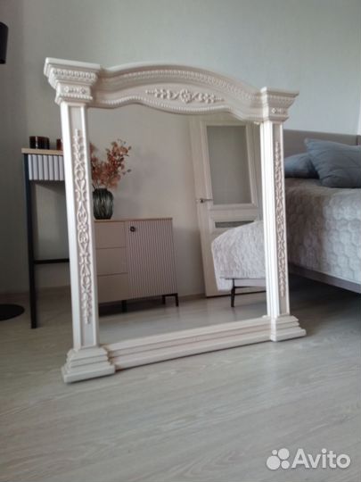 Зеркало настенное