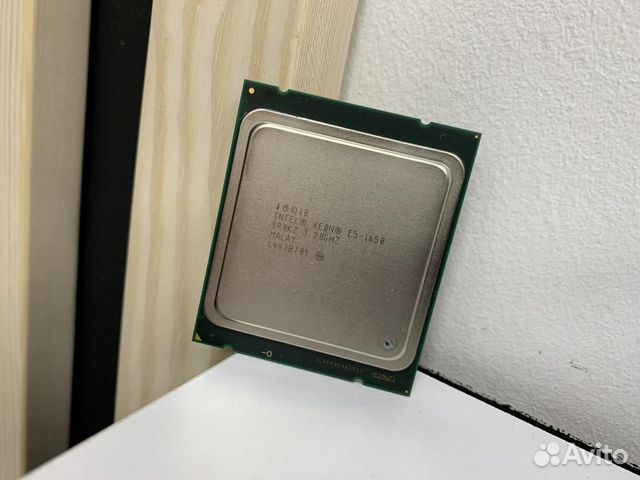 Intel Xeon E5-1650 (v1) LGA2011 (3.2 GHz)