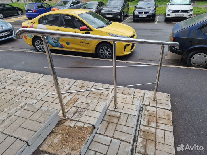 Перила на пандус