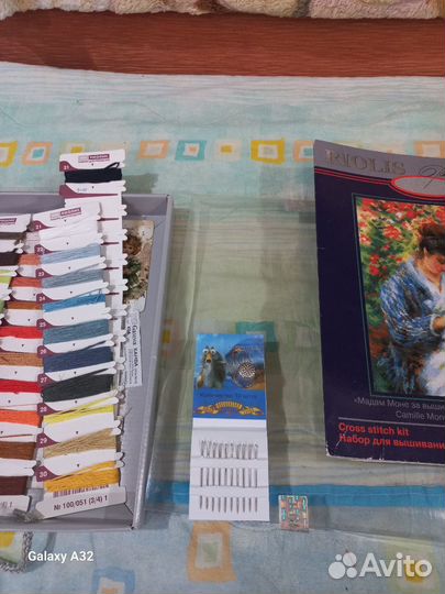 Остатки от набора Риолис Мадам Монэ за вышивкой