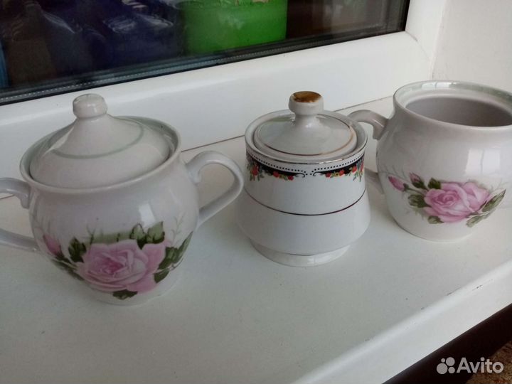 Чайник, сахарница