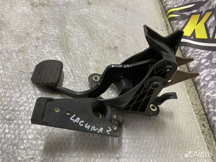 Педаль тормоза Renault Laguna 2 2004 Лагуна