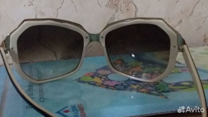 Солнцезащитные очки