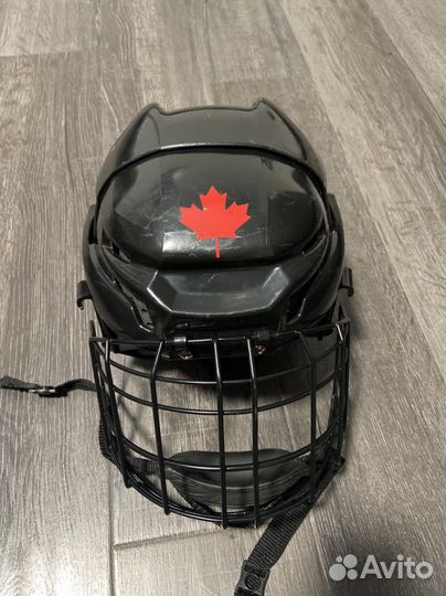 Шлем хоккейный