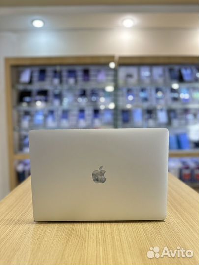 Macbook Pro 13 2020 m1 16/512gb Silver