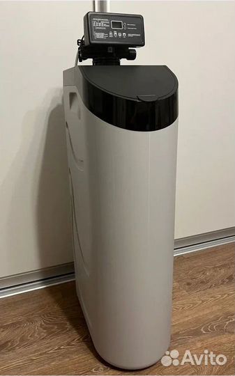 Умягчитель для воды кабинет Барьер Pro Hero 835S