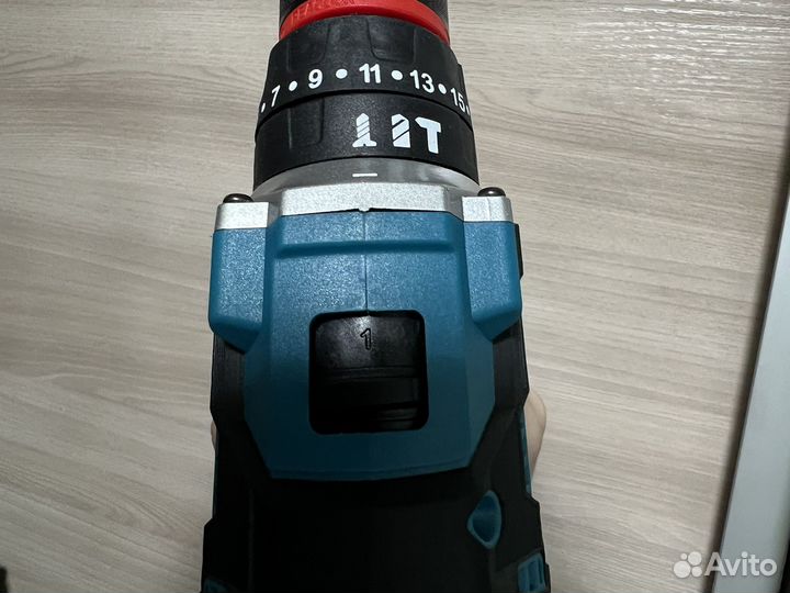 Шуруповерт 20v