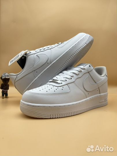 Кроссовки Nike Air Force 1 Classic