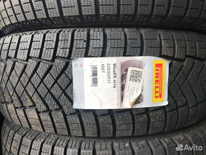 Pirelli Ice Zero FR 225/65 R17 106T