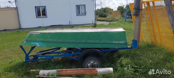 Продам лодку алюминь с прицепом