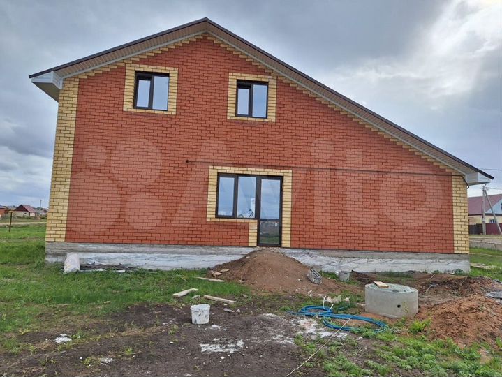 Дом 172 м² на участке 8,01 га