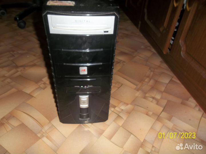 Intel core I5-2500 GT640 2GB RAM8GB HDD 500GB