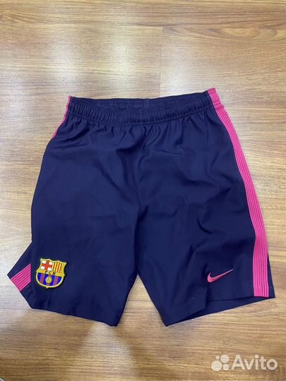 Спортивная форма Барселоны сезона 2016/17