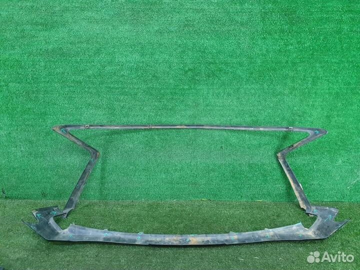 Молдинг/накладка на решетку (разное) Lexus LX570