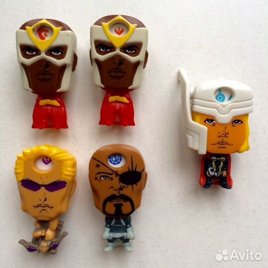 Киндер сюрприз Мстители