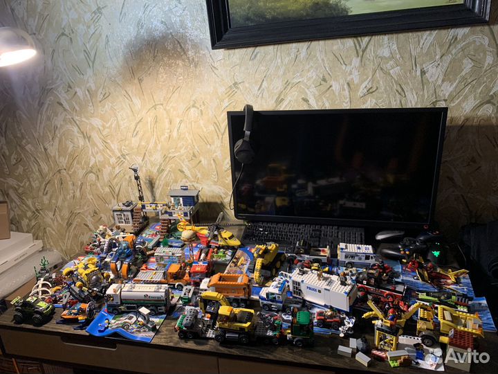 Много наборов Lego city