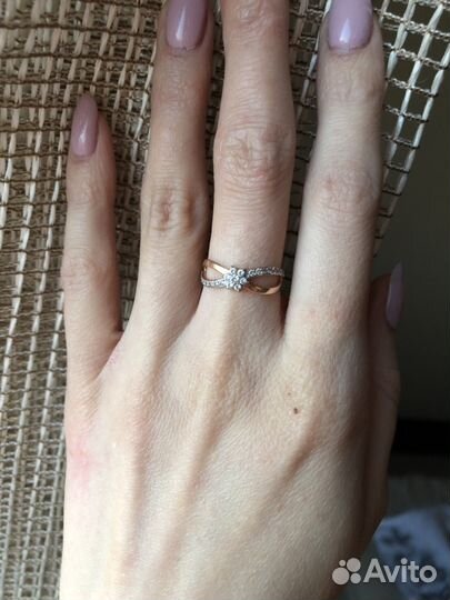 Кольцо из красного и белого золота