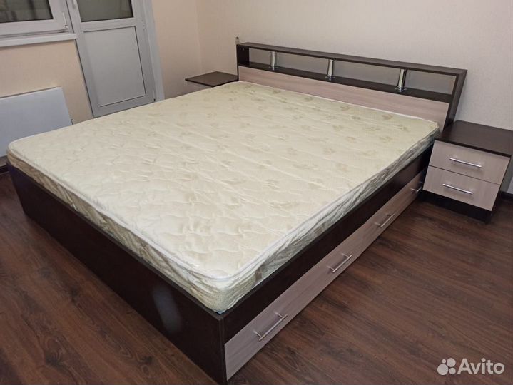 Кровать двуспальная 180х200