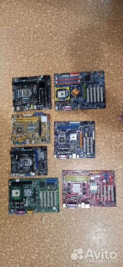 Много материнских плат