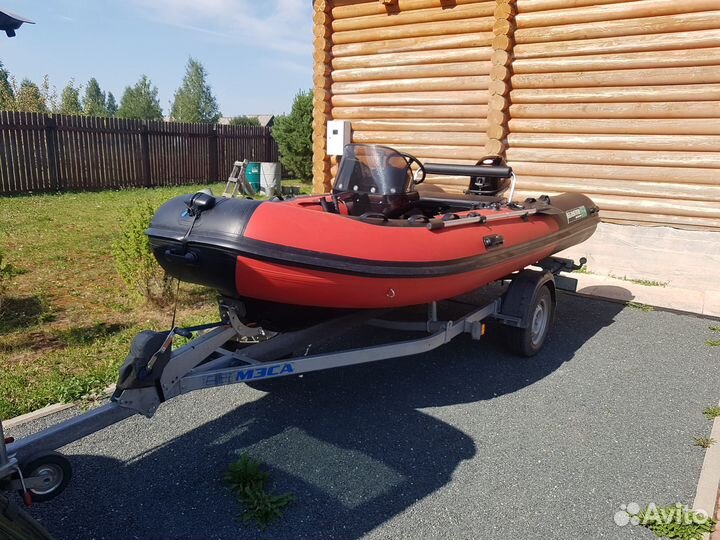 Лодка риб Gladiator 420B