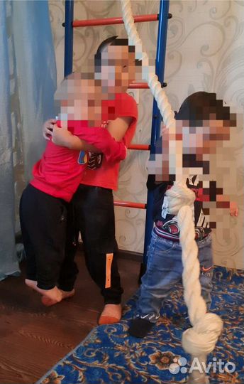 Турник настенный детский