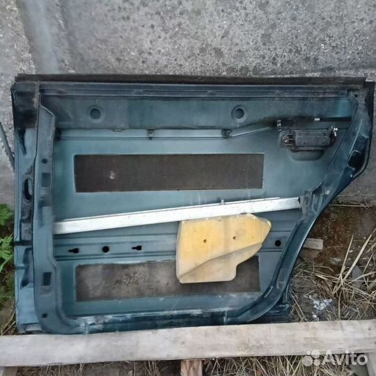 Дверь задняя правая Audi 100 C4 седан 1994