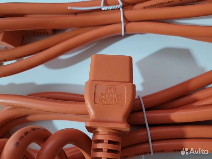 Качественный кабель c19 и c13