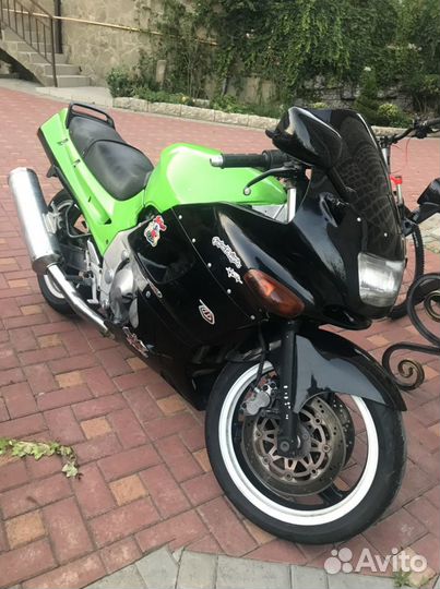 Kawasaki ZZR400
