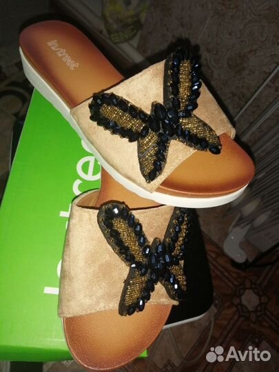 Шлепанцы новые женские 36 размер