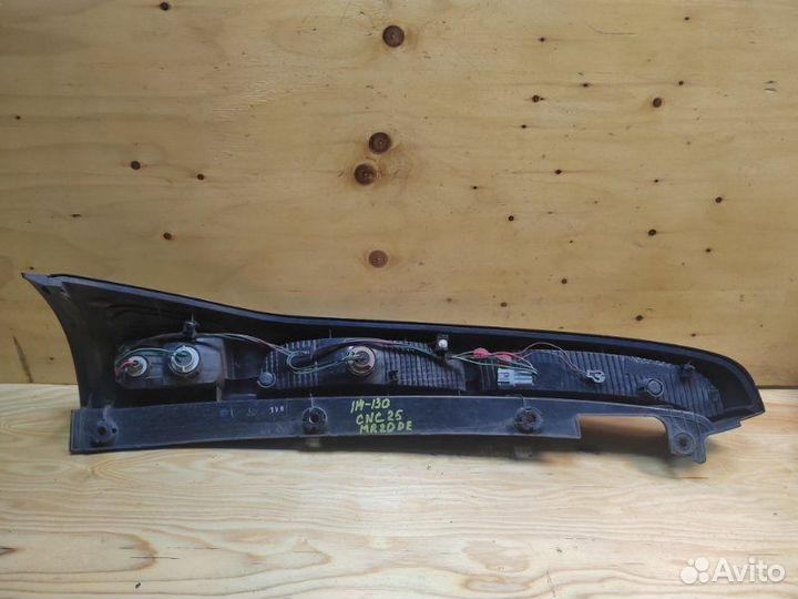 Фонарь задний правый Nissan Serena CNC25 MR20DE