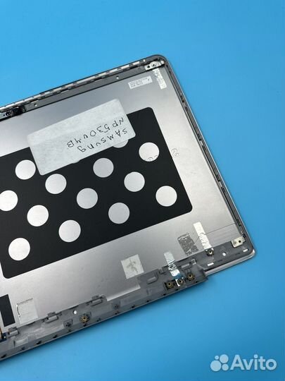Крышка матрицы для ноутбука Samsung np530u4b