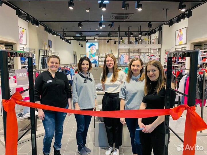 Продавец-консультант ТЦ Капитолий