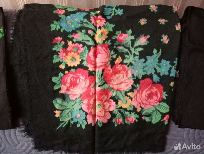 Женские шерстяные платки СССР новые