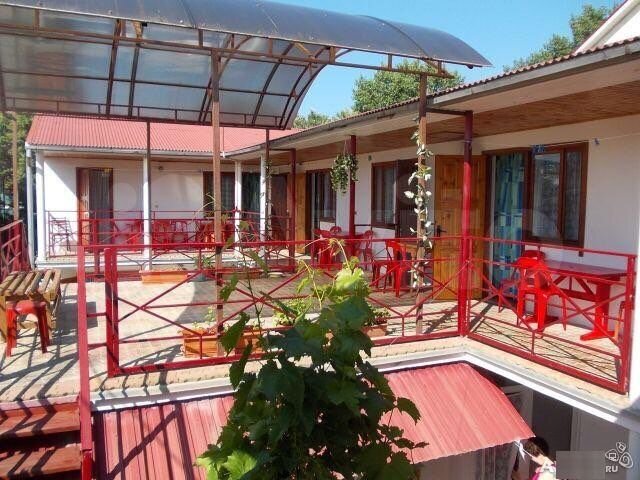 Комната 9 м² в > 9-к., 2/2 эт.