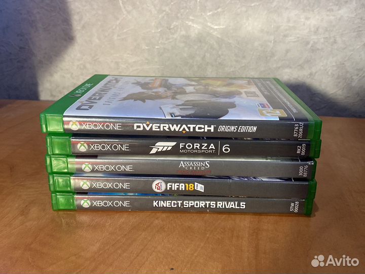 Xbox One 500 gb + 5 игр + kinect