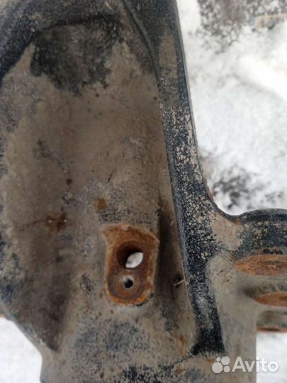 Поворотный кулак ford focus 3