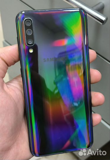 Samsung Galaxy A50, 4/64 ГБ