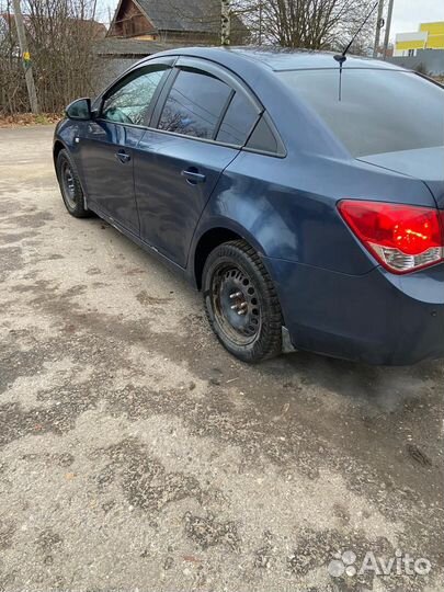 Chevrolet Cruze 1.8 AT, 2011, 213 000 км
