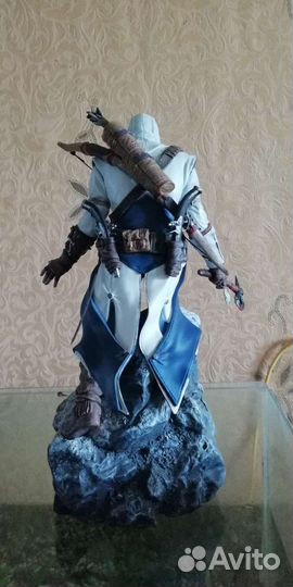 Фигурка assassins creed