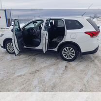 Mitsubishi Outlander 2.0 CVT, 2015, 142 500 км