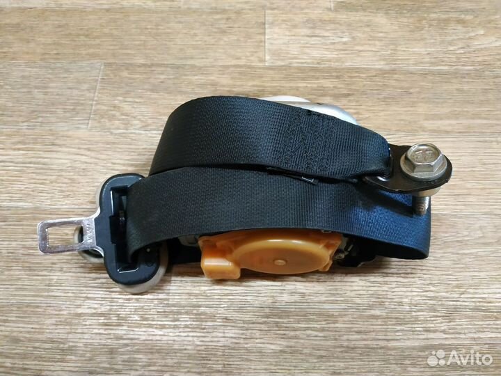 Ремень безопасности передний левый Nissan Note E11