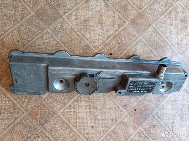 Клапанная крышка Pajero 4M40