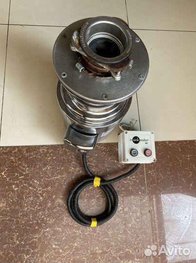 Промышленный измельчитель In Sink Erator SS-100