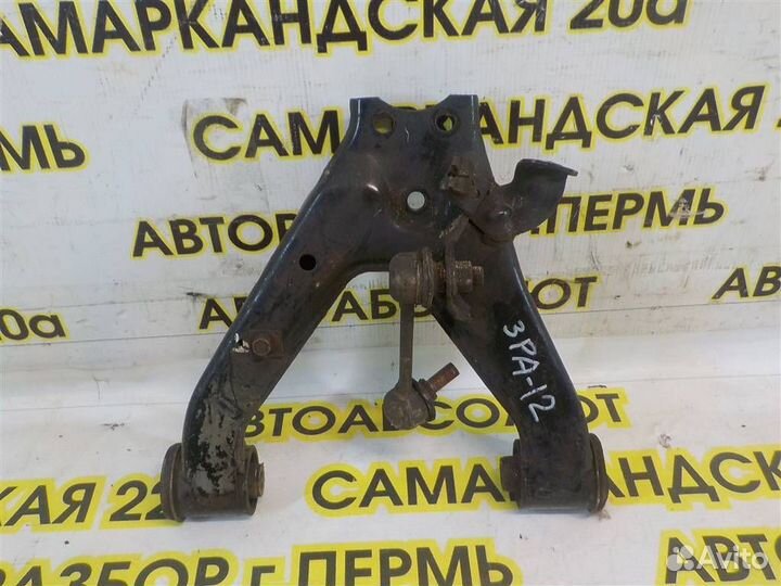 Рычаг задний верхний левый Mitsubishi Pajero III