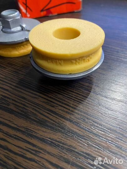 Опора заднего амортизатора TRW JSB554